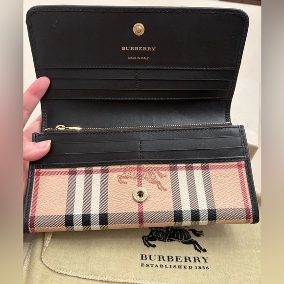 Burberry classic long wallet - Picture 4 of 6